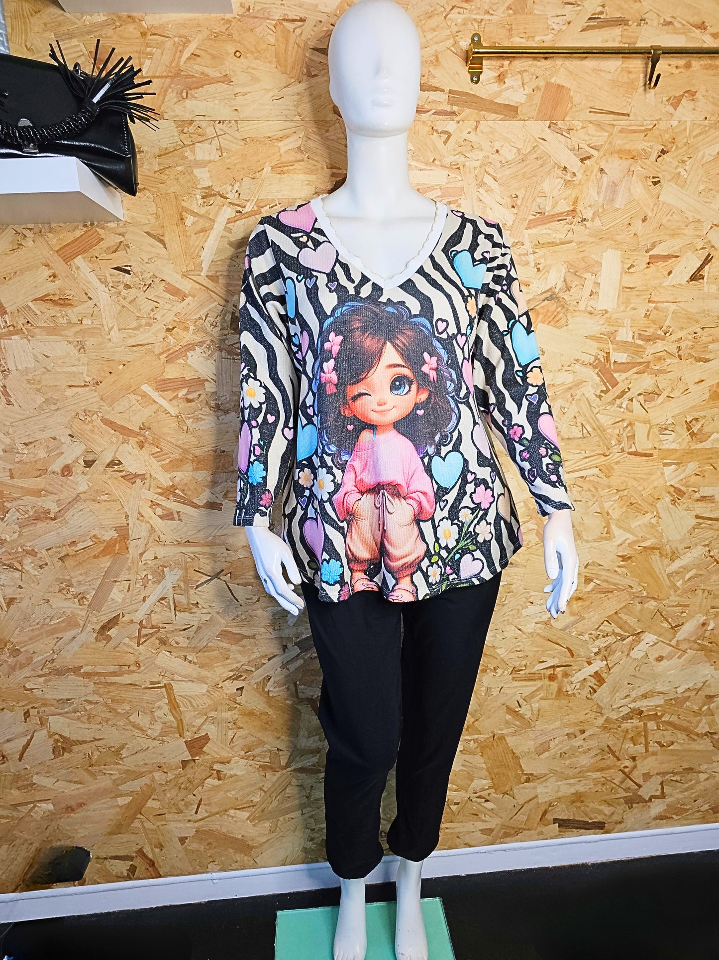 Pull motif "fillette"