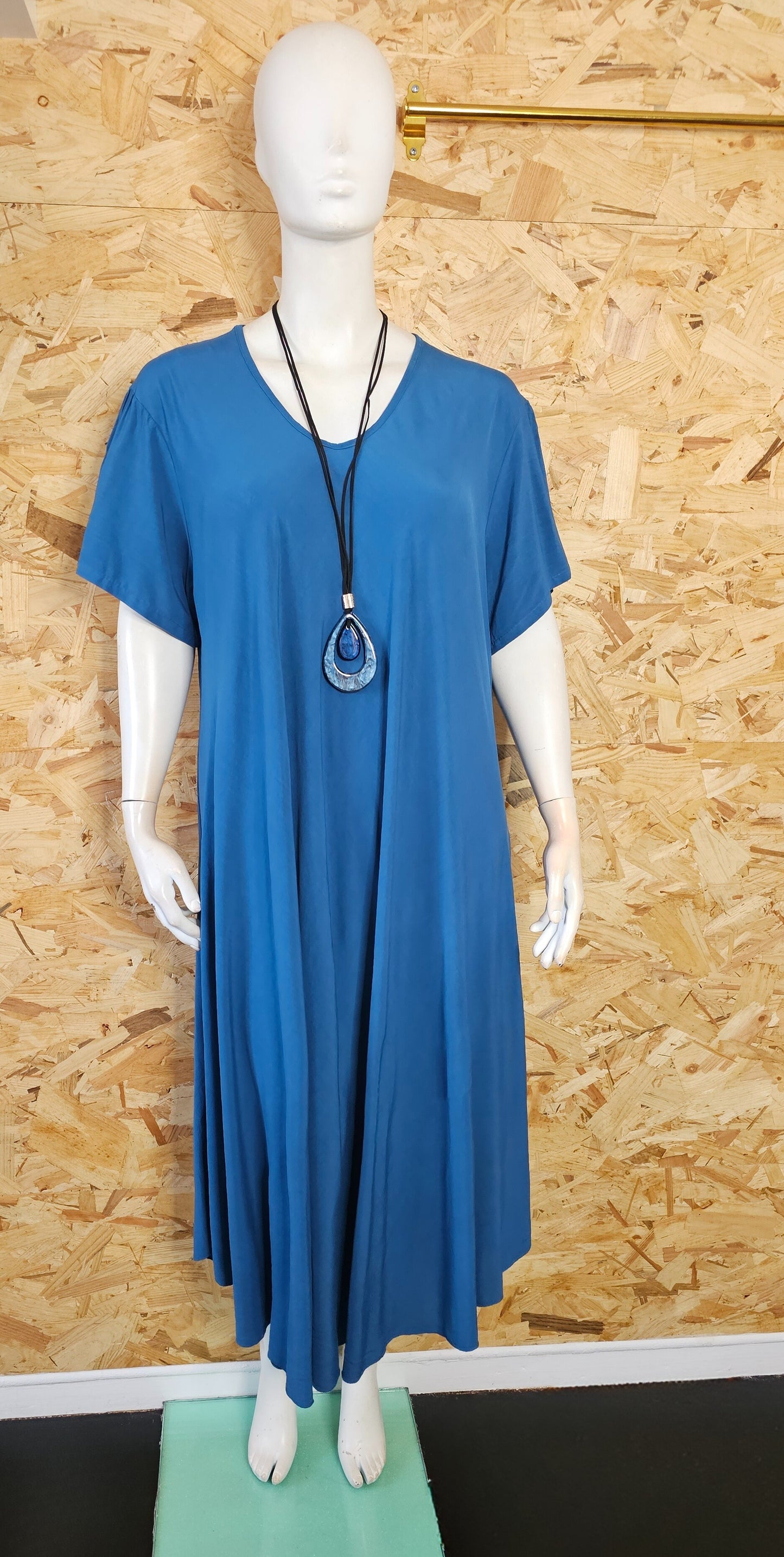 Robe longue évasée
