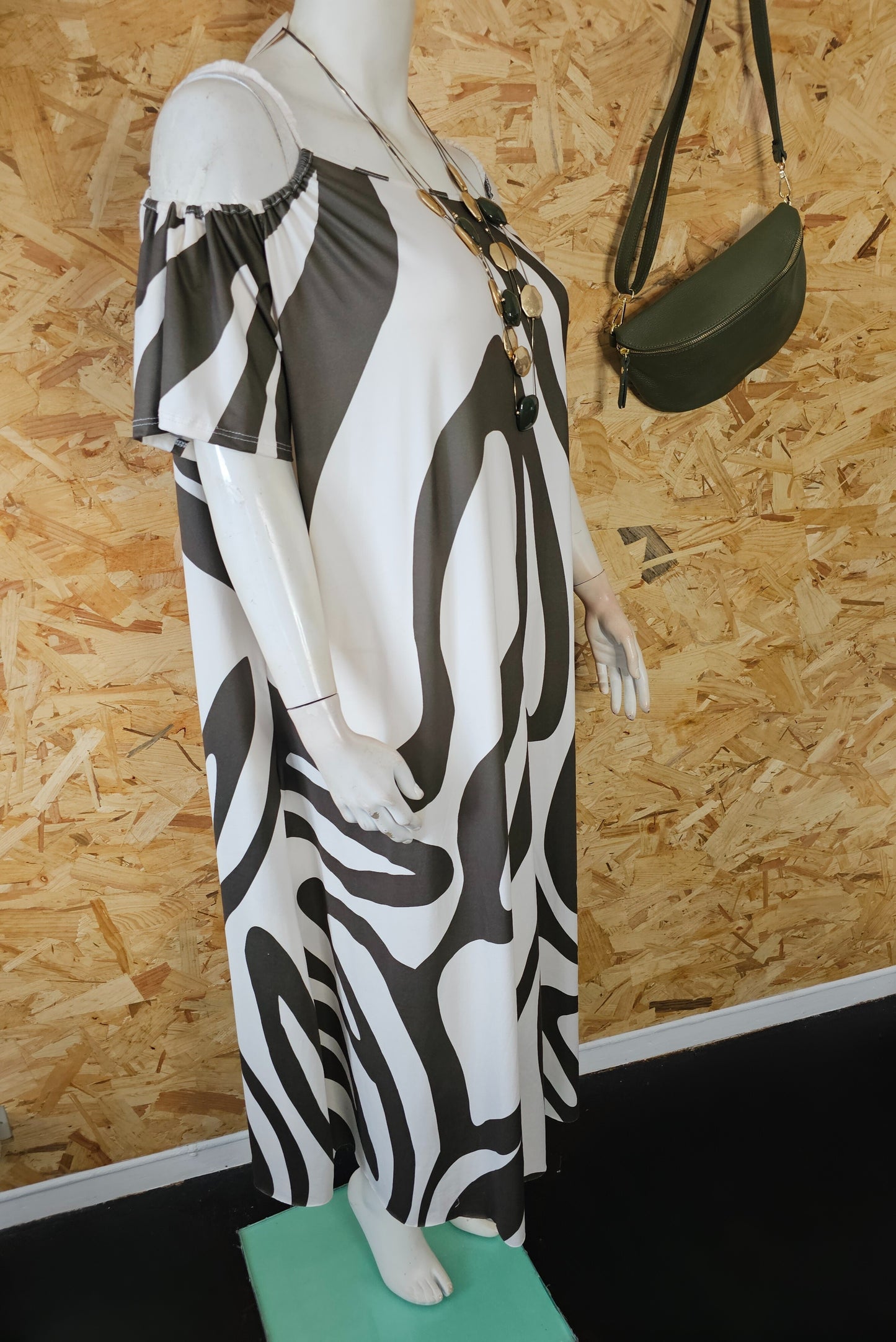 Robe longue épaules dénudées