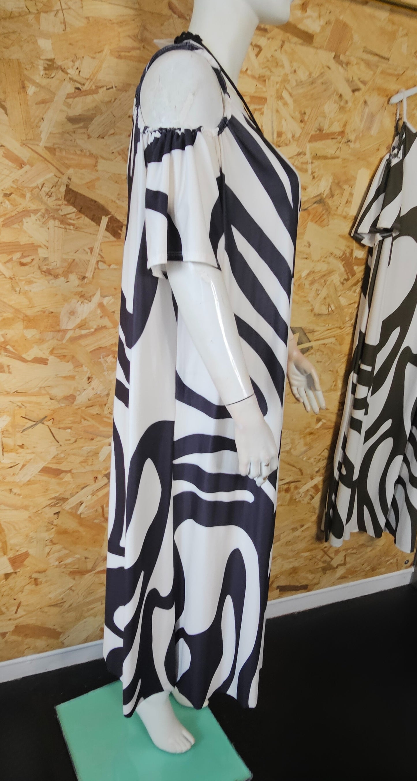 Robe longue épaules dénudées