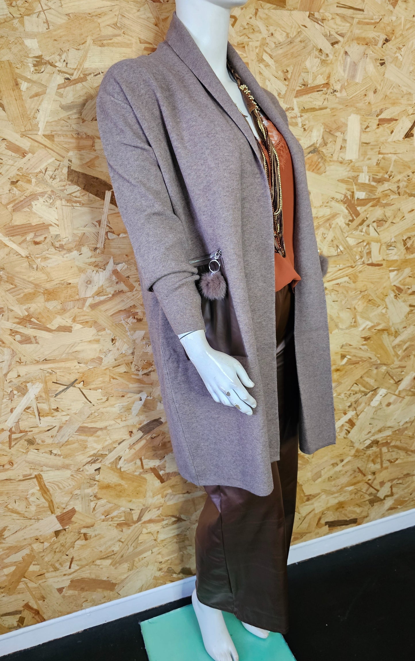Veste longue en lainage et poches simili cuir