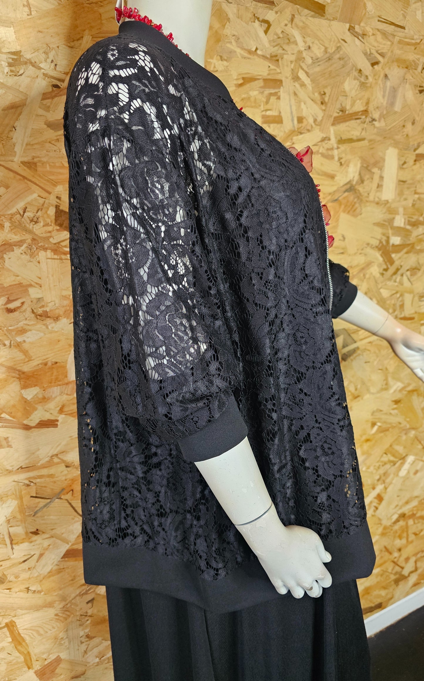 Bombers de dentelle noire