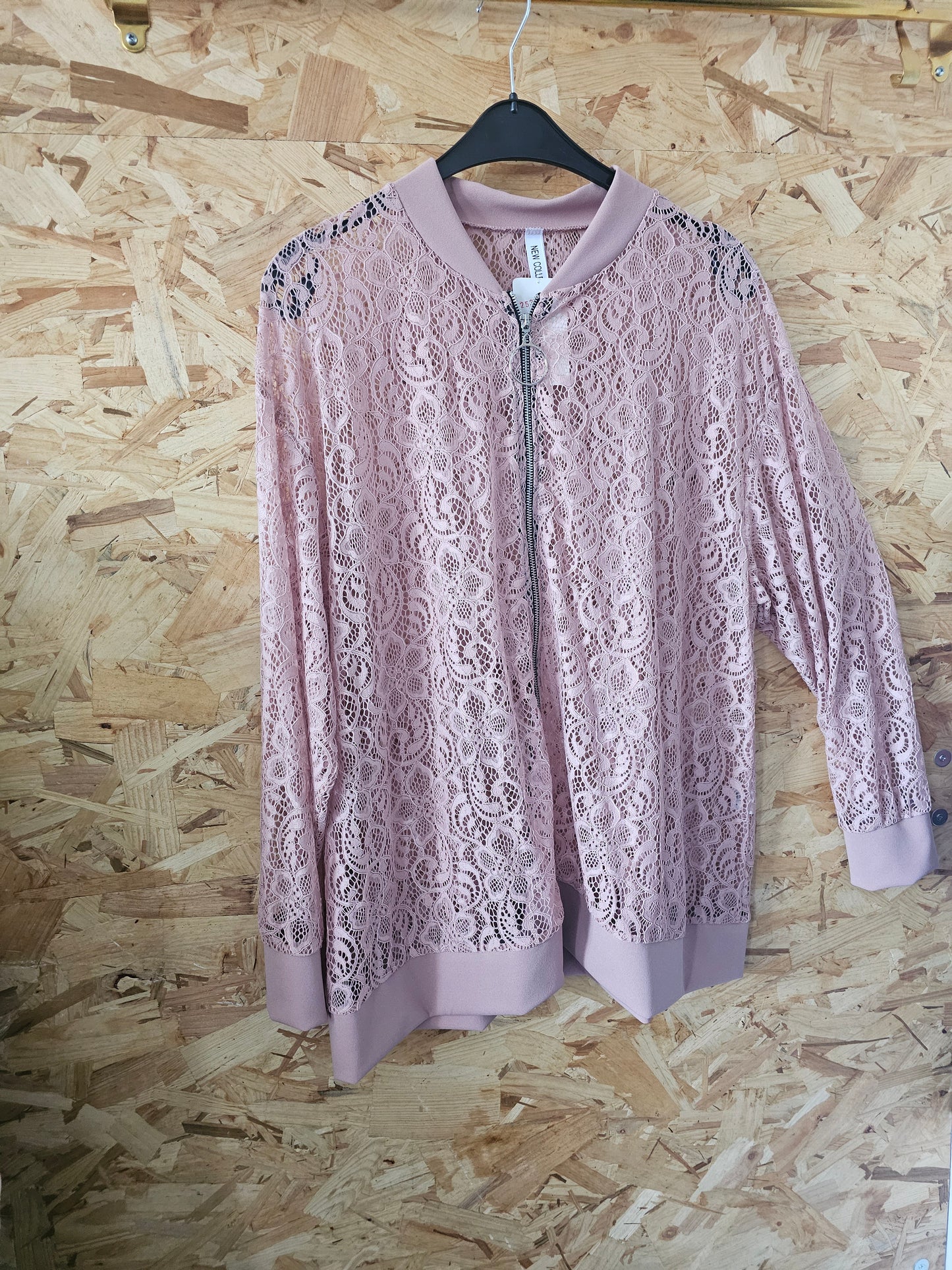 Bomber de dentelle