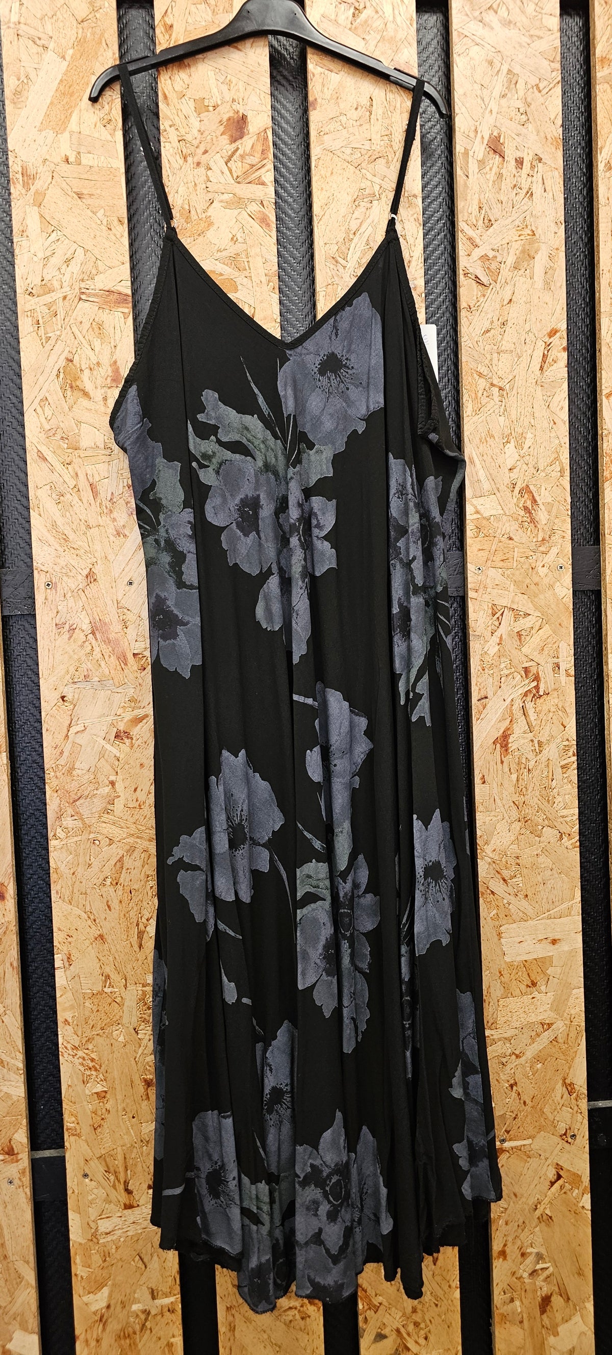 Robe évasée fleurie, à bretelles