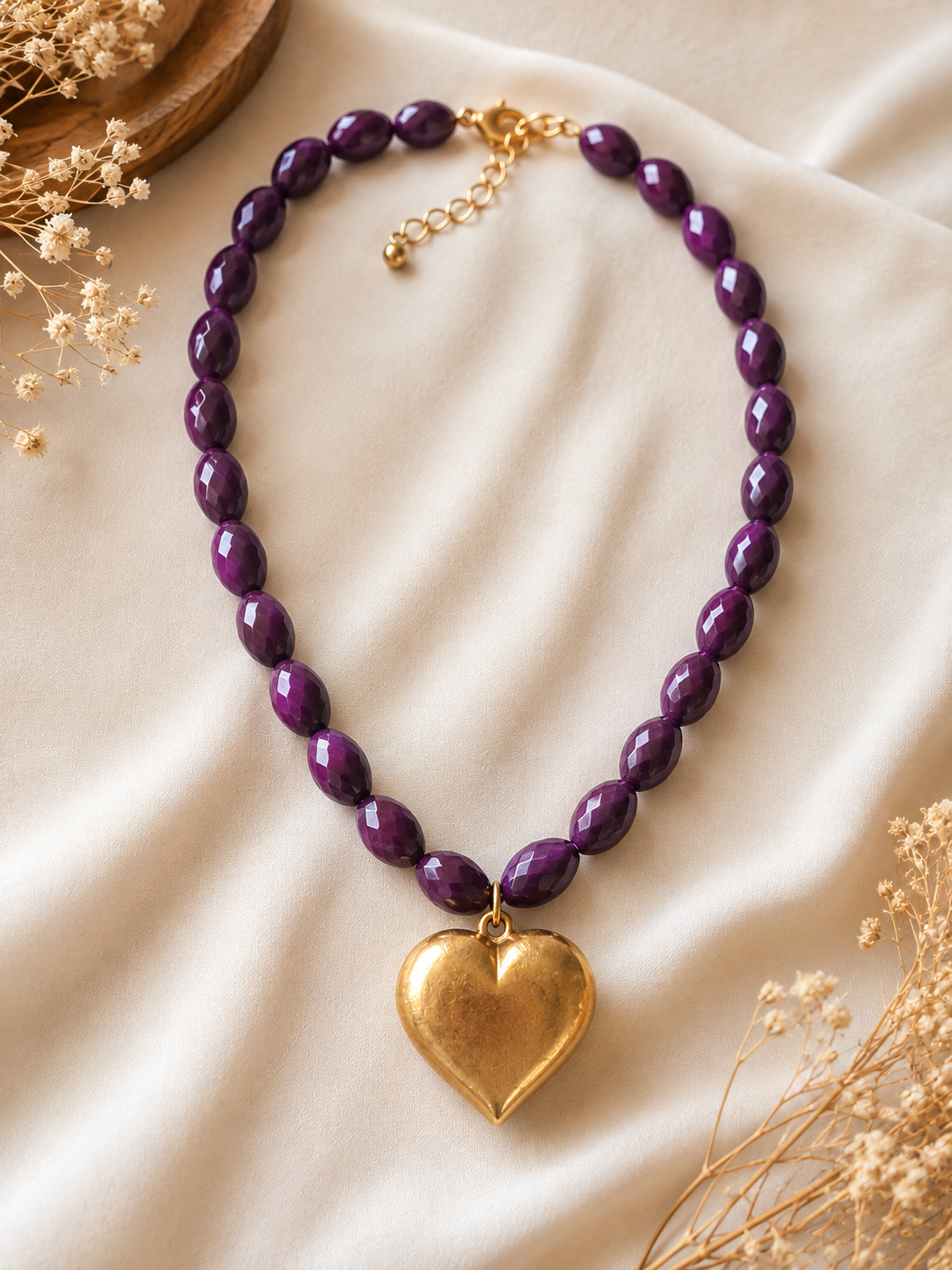 Collier ras de cou gros cœur or