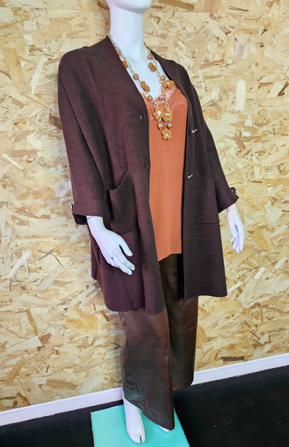 Veste en lainage boutonnée de haute qalité