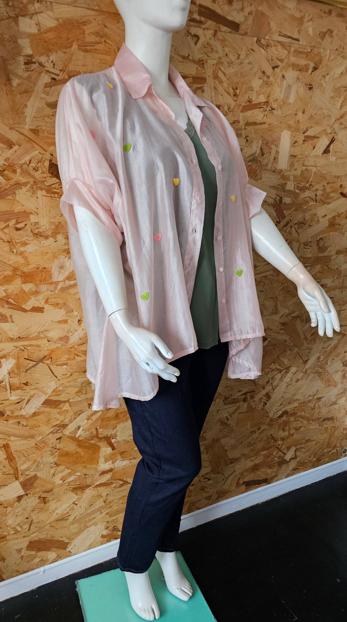 Chemise ou surchemise cerises ou coeurs
