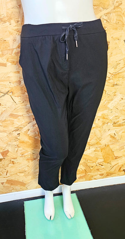 Pantalon ultra stretch dit "magique"