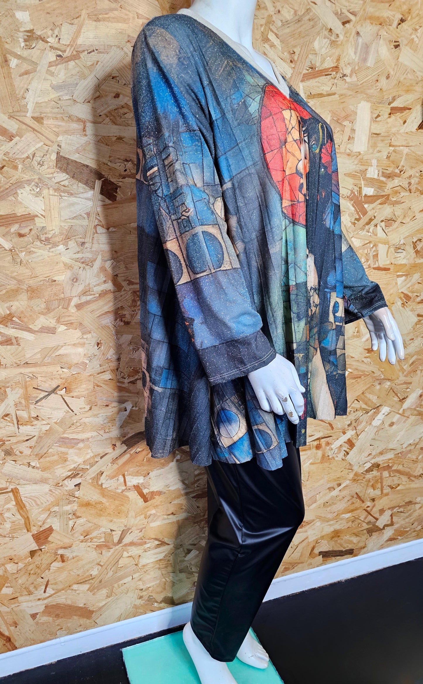 Tunique évasée, plissée motif "art déco"