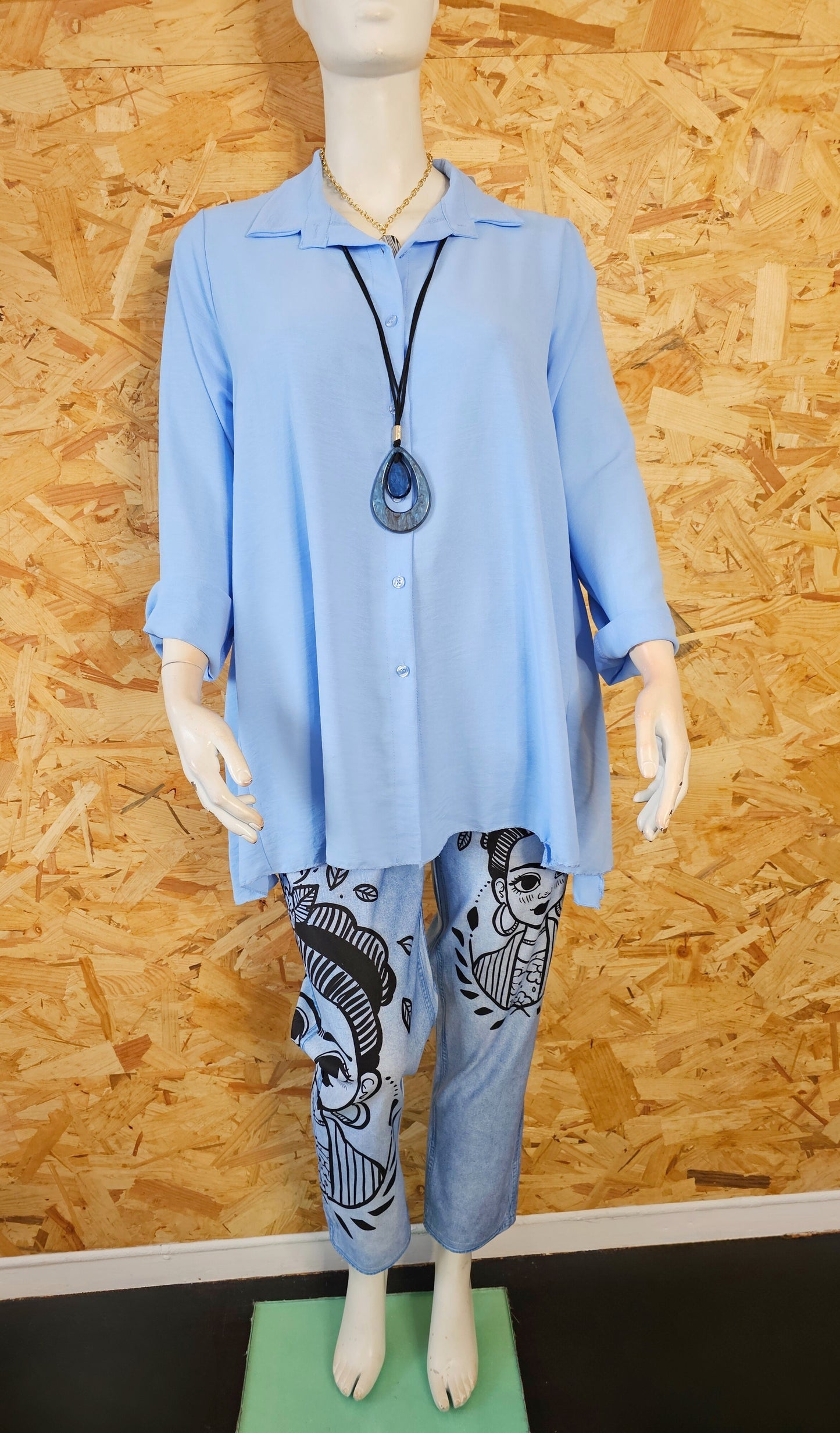 Chemise unie coupe évasée