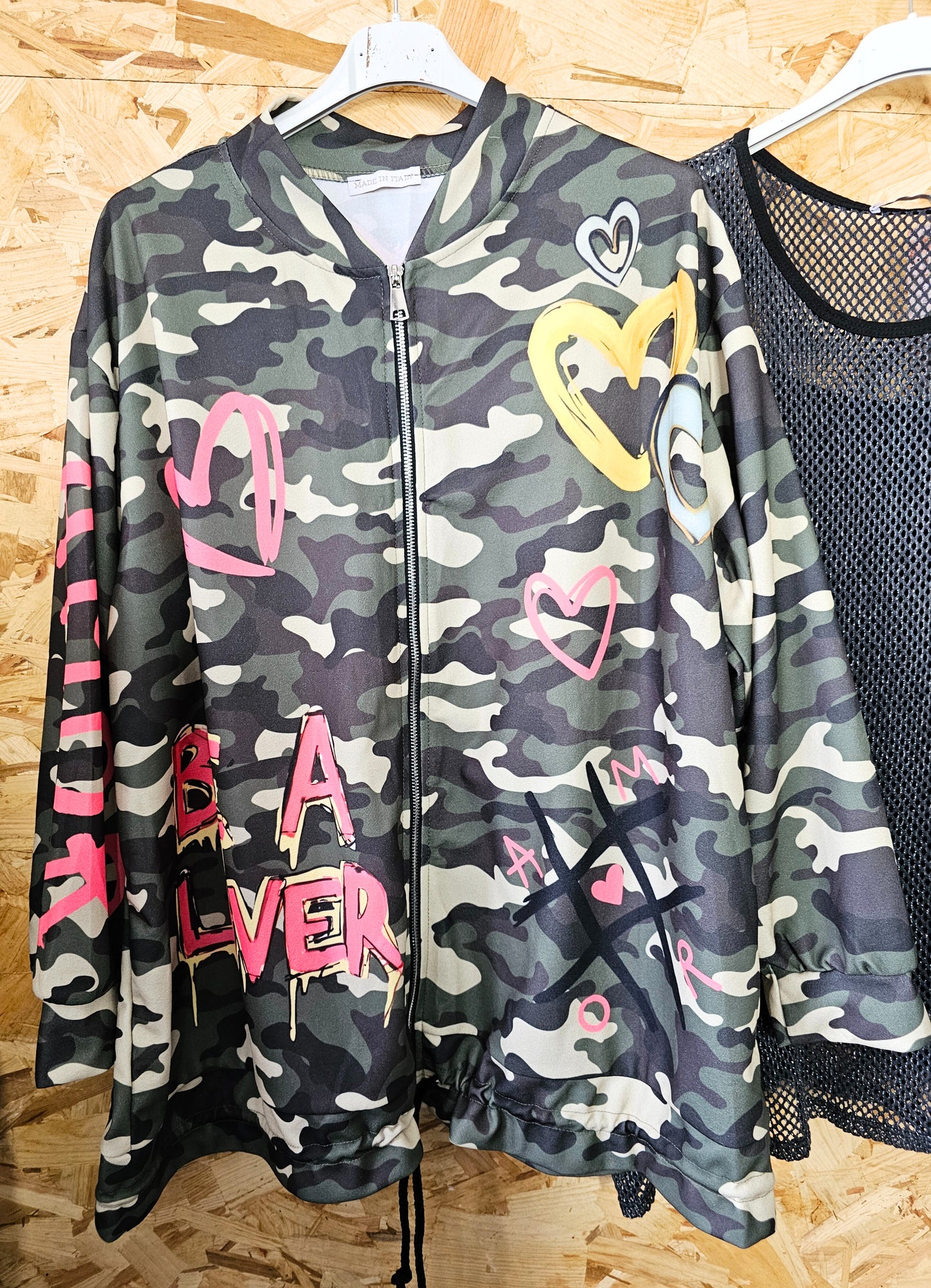 Veste type bombers, inspiration militaire