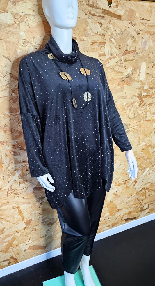 Tunique en velours strassé et col montant