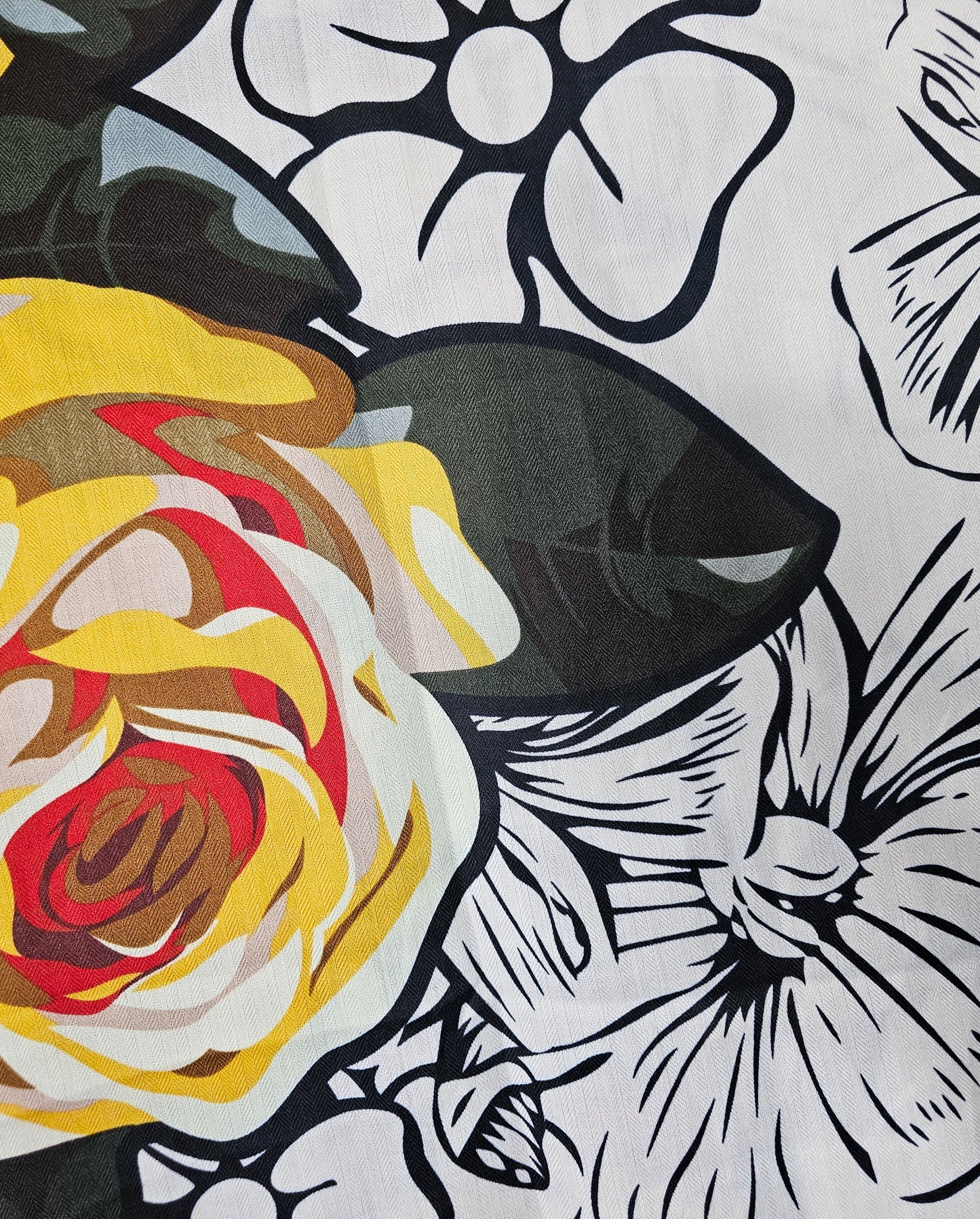 Etole grosses fleurs stylisées