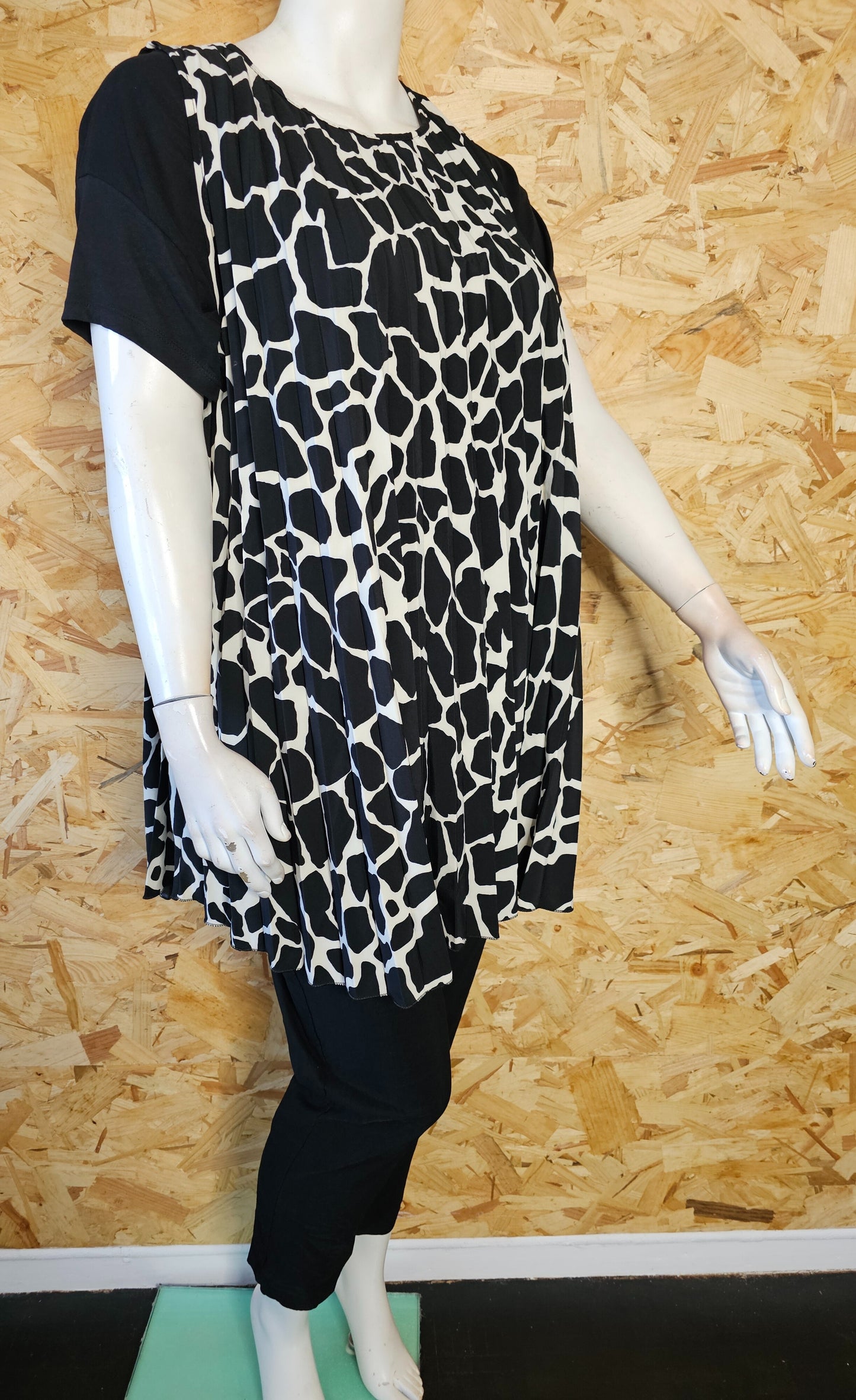 Top plissé long , imprimé girafe noir et blanc