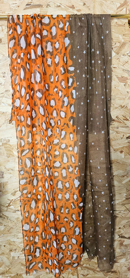 Foulard écharpe léopard orange et marron