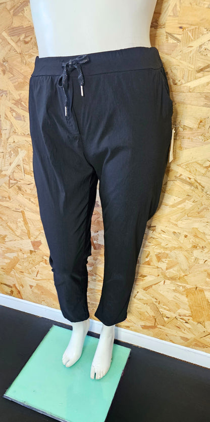 Pantalon ultra stretch dit "magique"