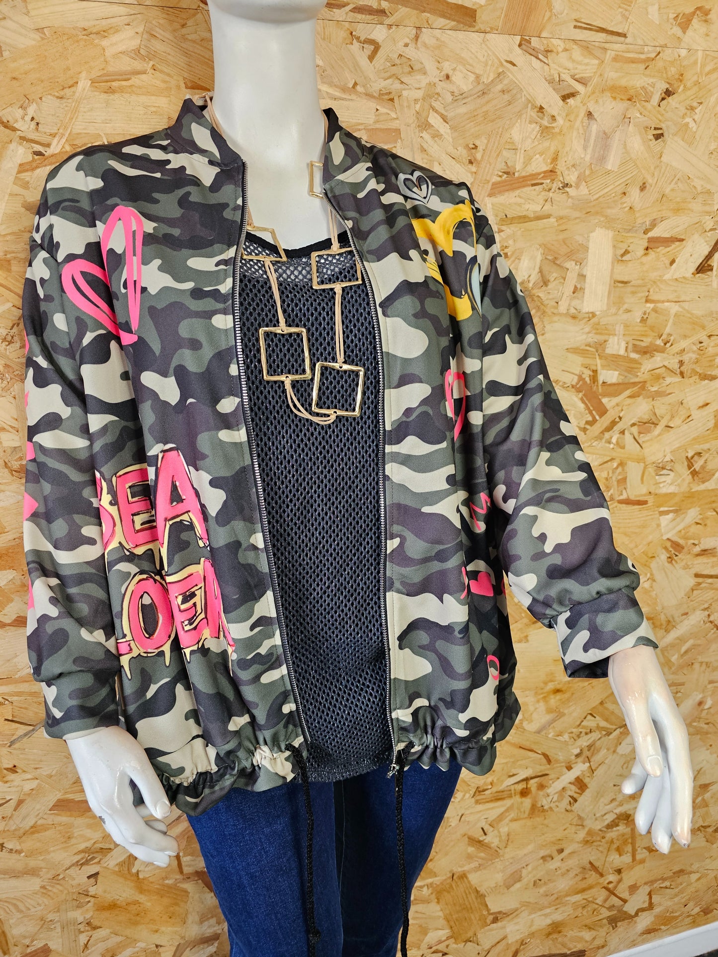 Veste type bombers, inspiration militaire