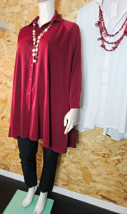 Longue chemise évasée, satinée mat