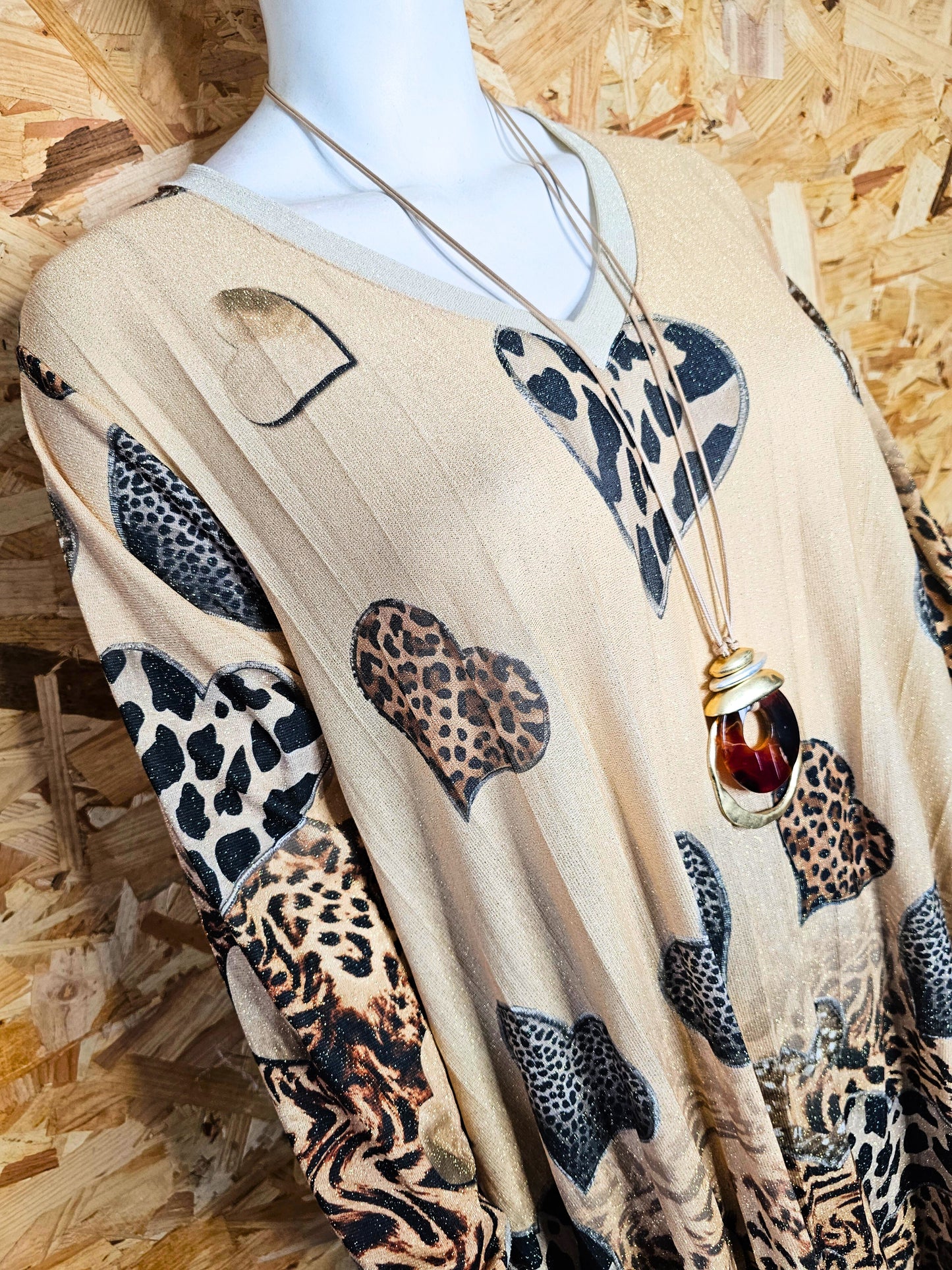 Robe longue plissée "cœurs léopards"