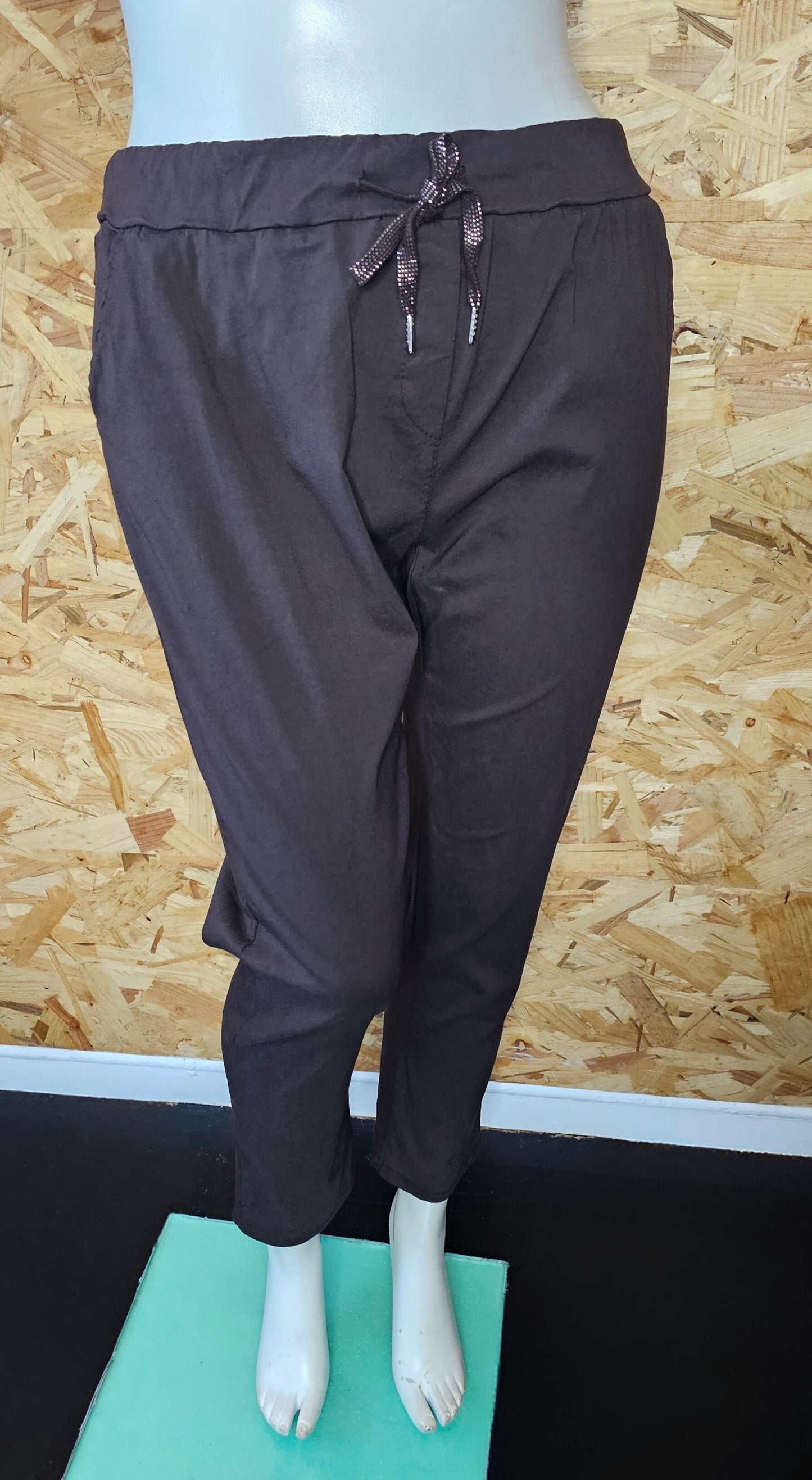 Pantalon ultra stretch dit "magique"