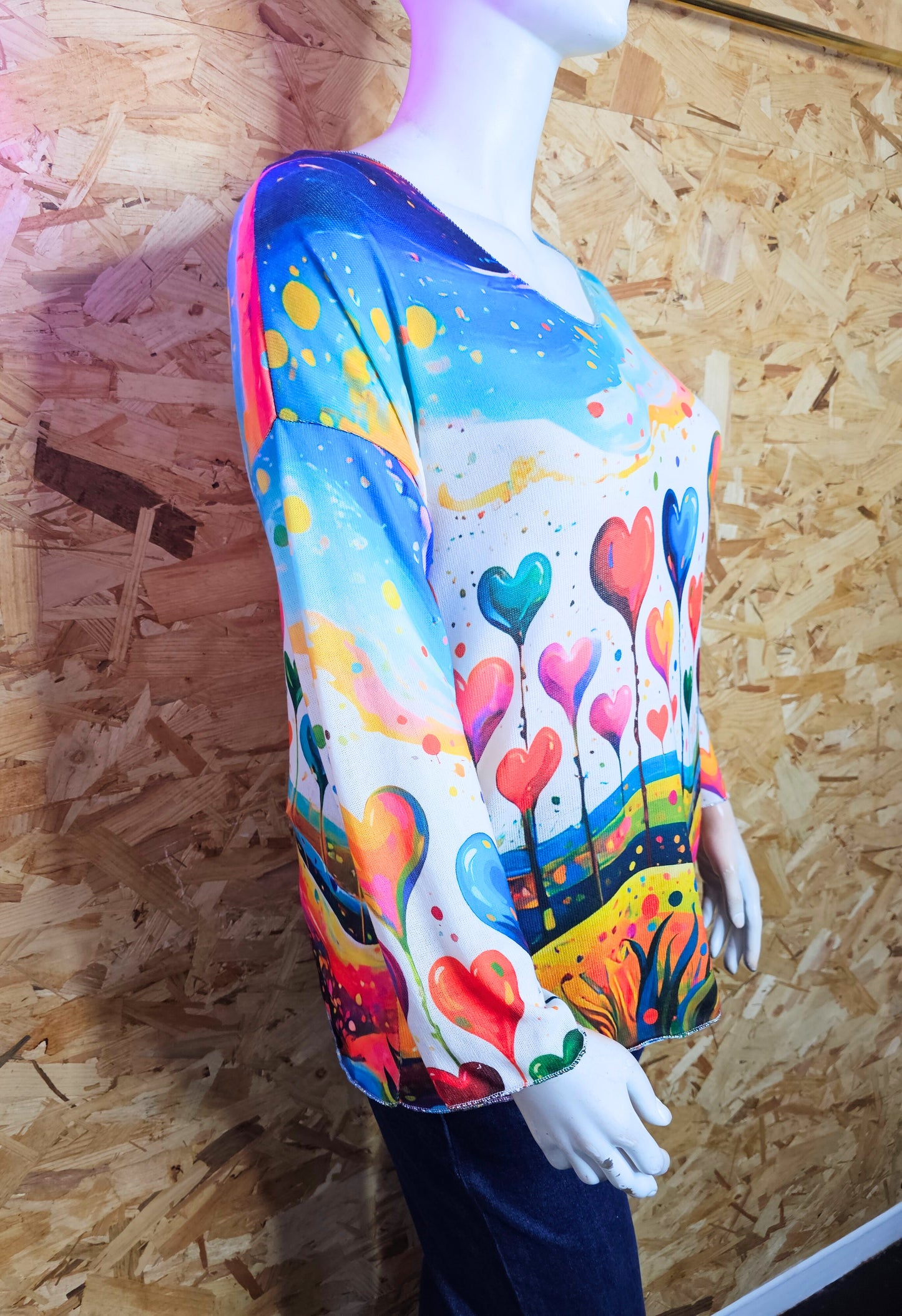 Pull fin coeurs multicolores