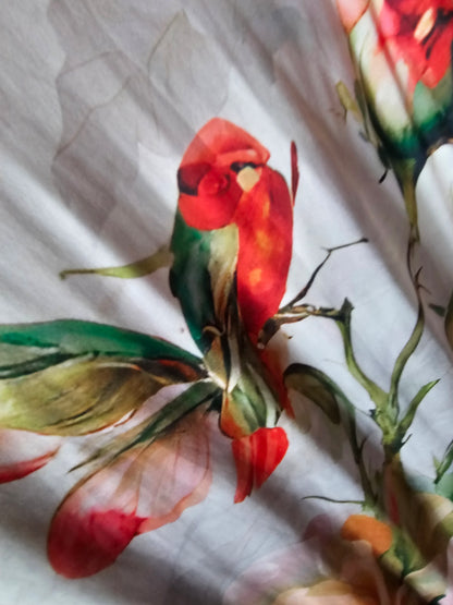 Robe évasée,  maille lycra brillant mat, motifs floraux