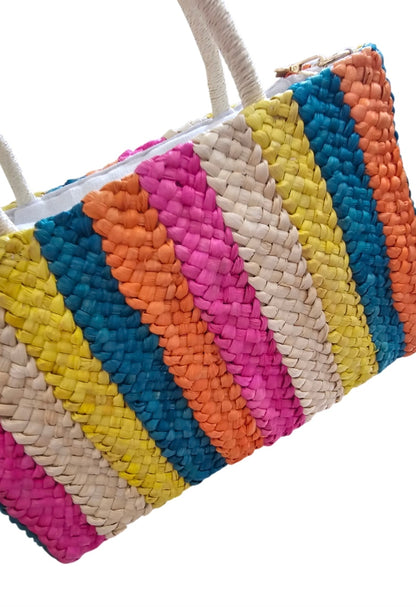 Sac cabas coloré en feuille de mais tissées