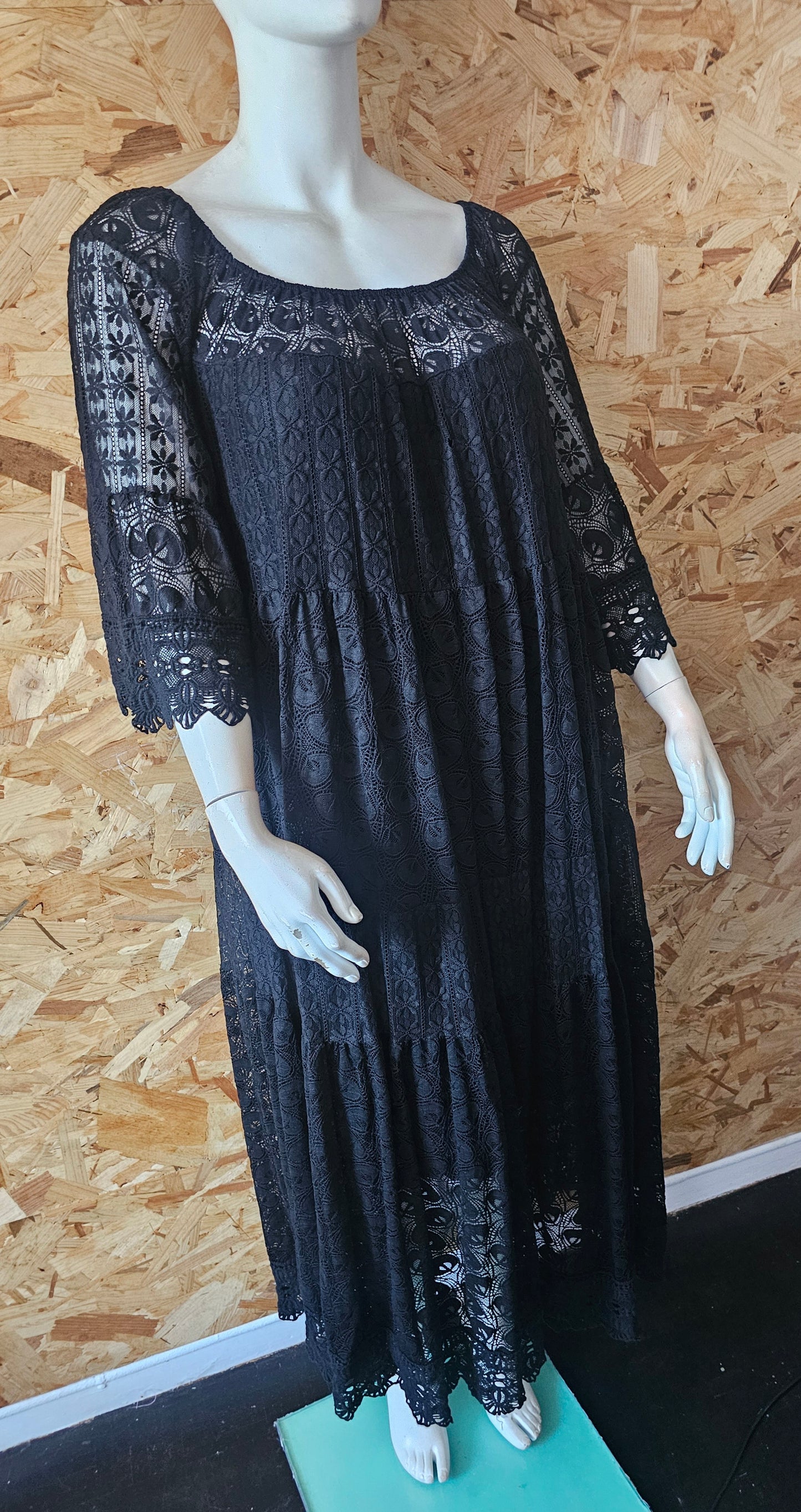 Robe longue de dentelle