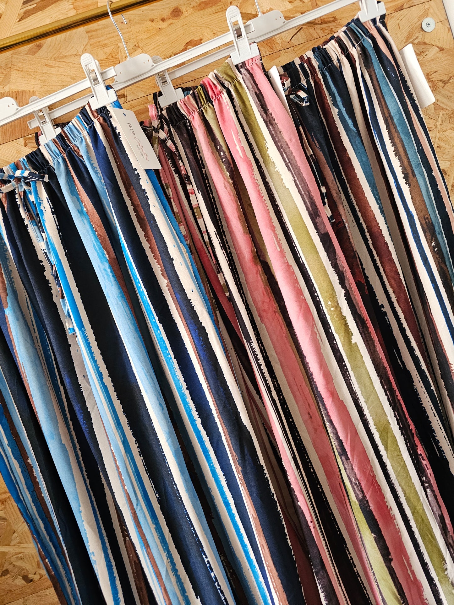 Pantalon bombacho rayé