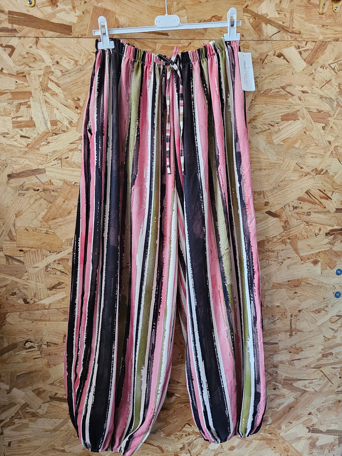 Pantalon bombacho rayé