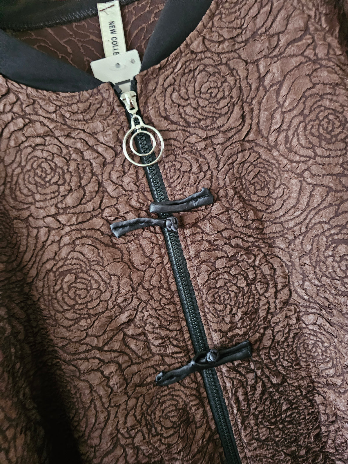 Bombers satin reliefs floraux
