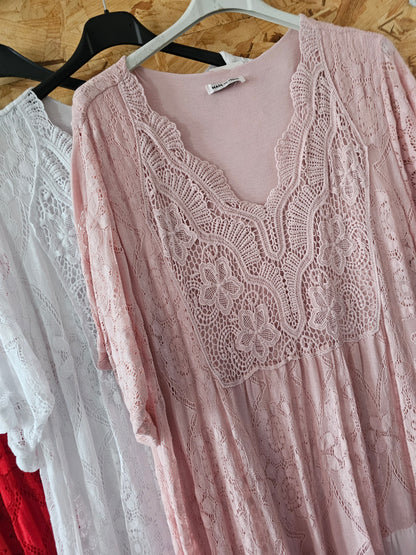 Robe dentelle et guipure
