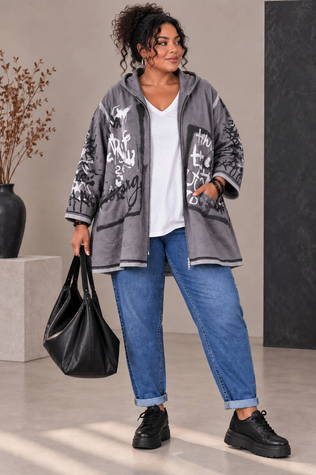 Parka suédine,  motifs "graffitis"