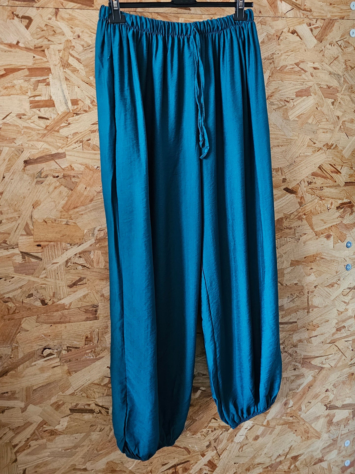 Pantalon type Aladin