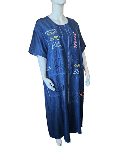 Robe en jean, patchs brodés