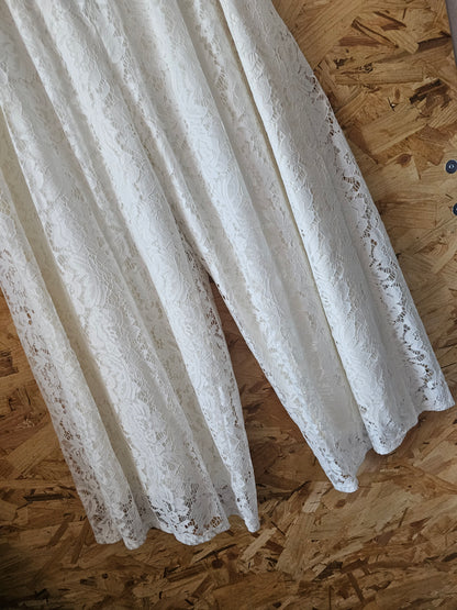 Pantalon large de dentelle