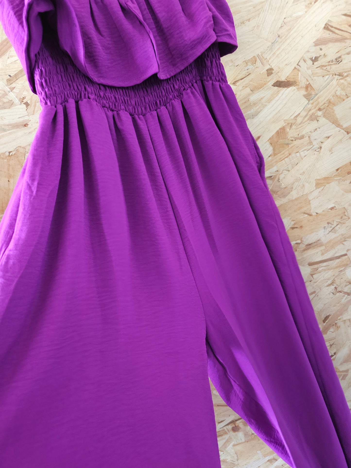 Combinaison jambes larges et buste smocké