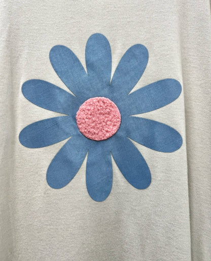 Pull fin grosse fleur centrale