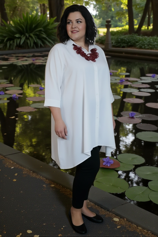 Longue chemise évasée, satinée mat