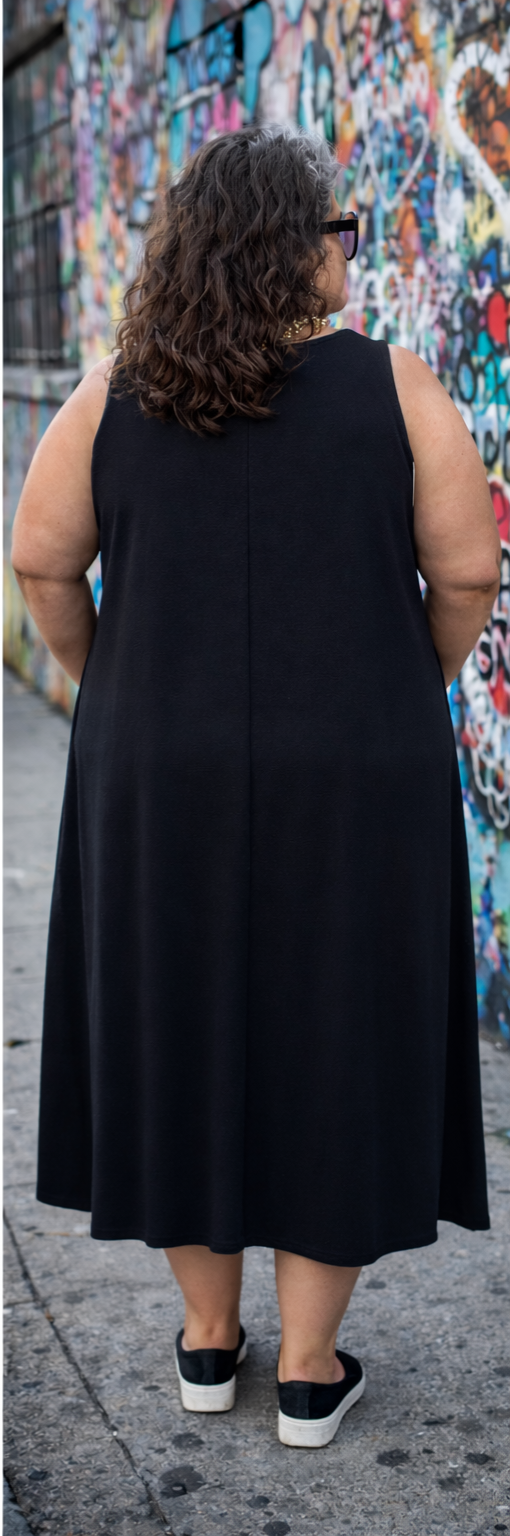 Robe longue noire sans manches