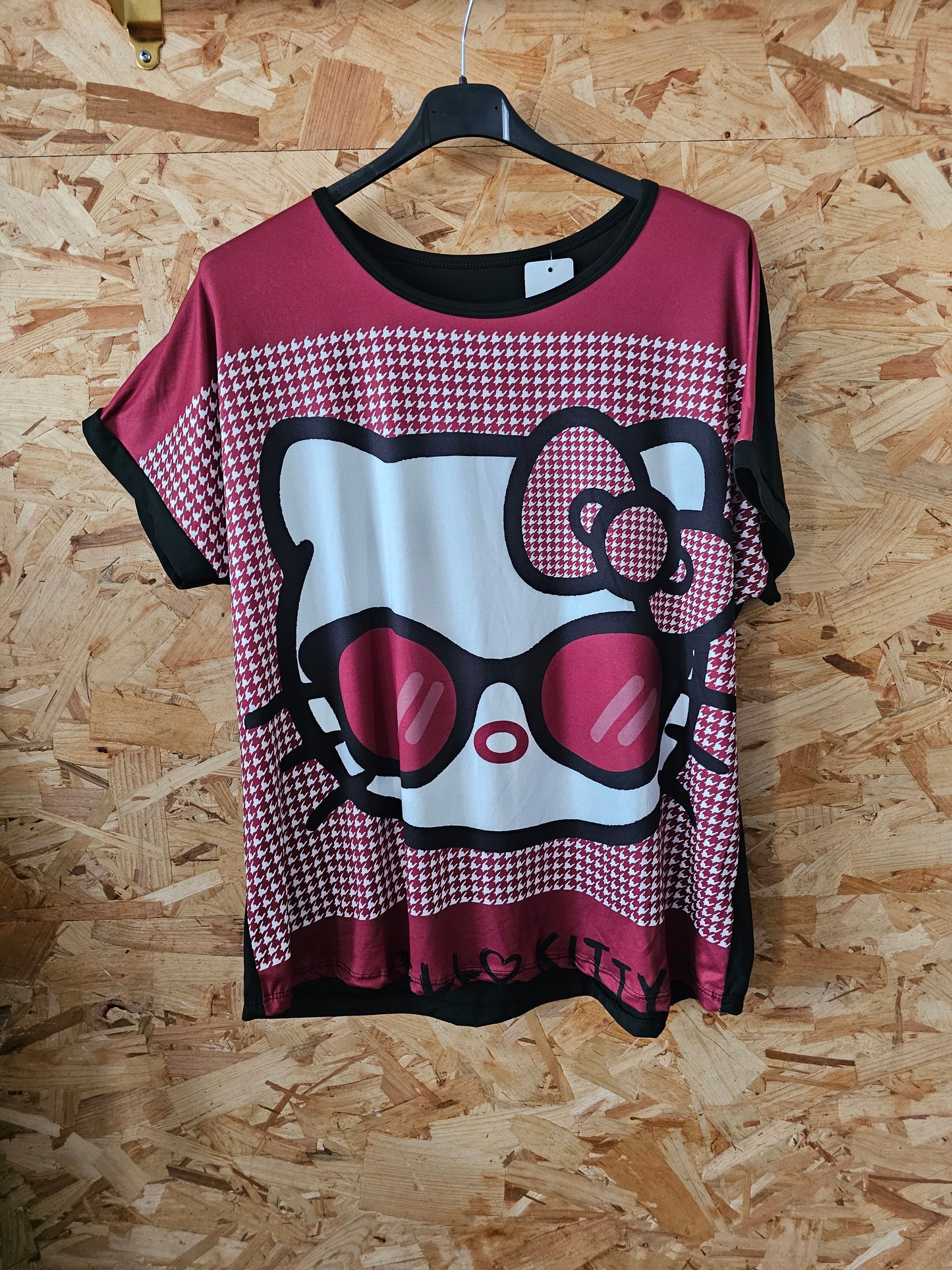 Teeshirt kitty bordeaux, noir , blanc