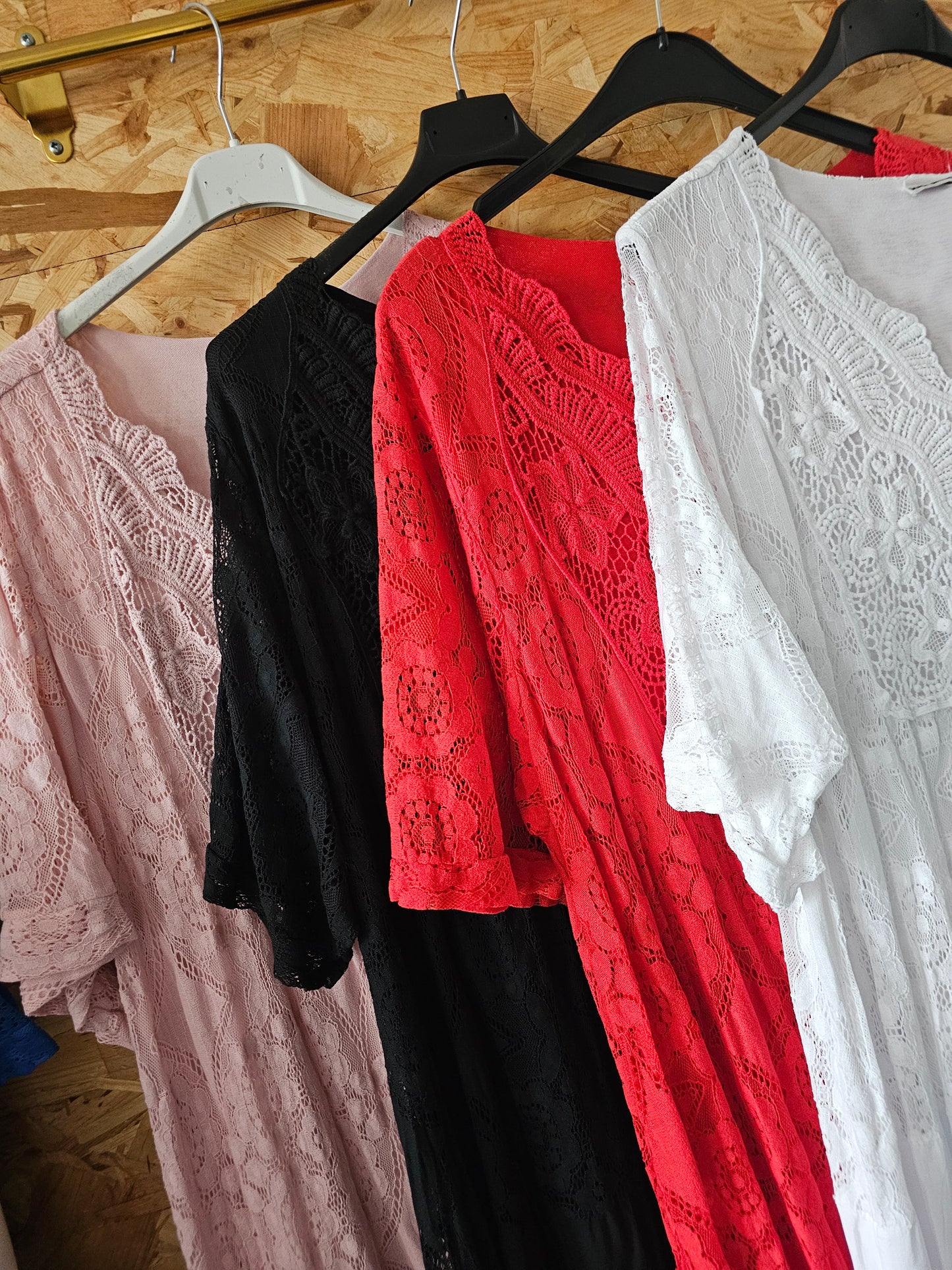 Robe dentelle et guipure