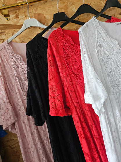 Robe dentelle et guipure