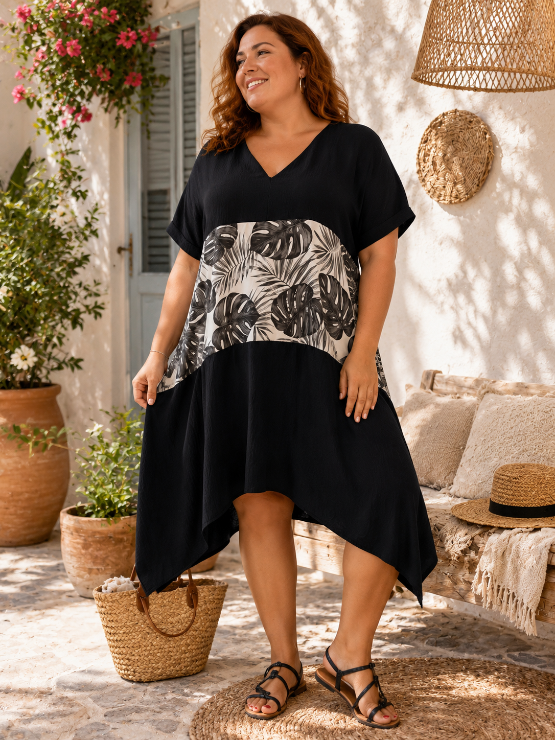 Robe asymétrie unie avec pan de tissu exotique