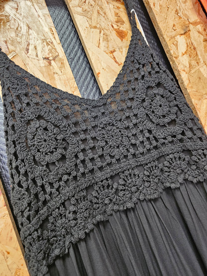 Robe buste crochet et dos smocké