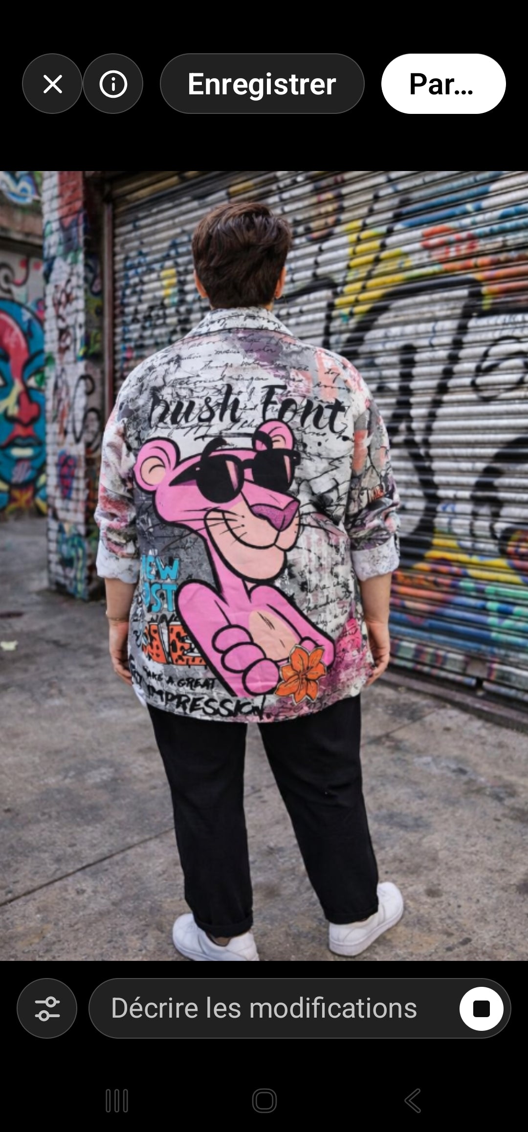 Blazer panthère rose et graffitis
