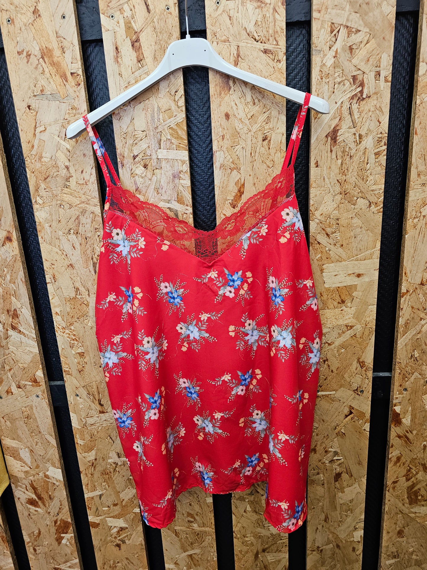 Top de satin fleuri