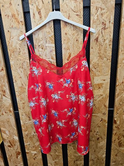 Top de satin fleuri