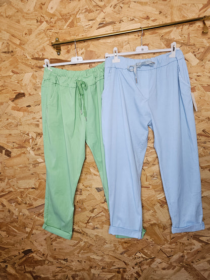 Pantalon ultra stretch dit "magique"