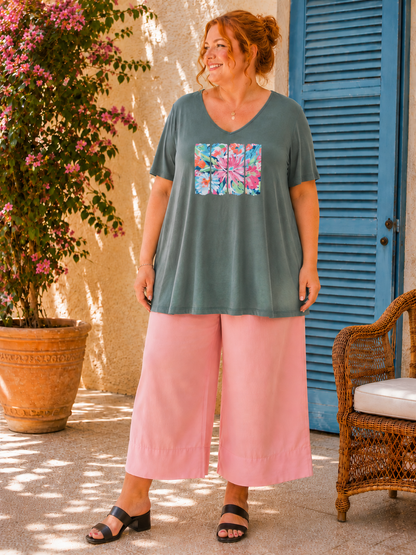 Teeshirt kaki évasé,  flocage floral